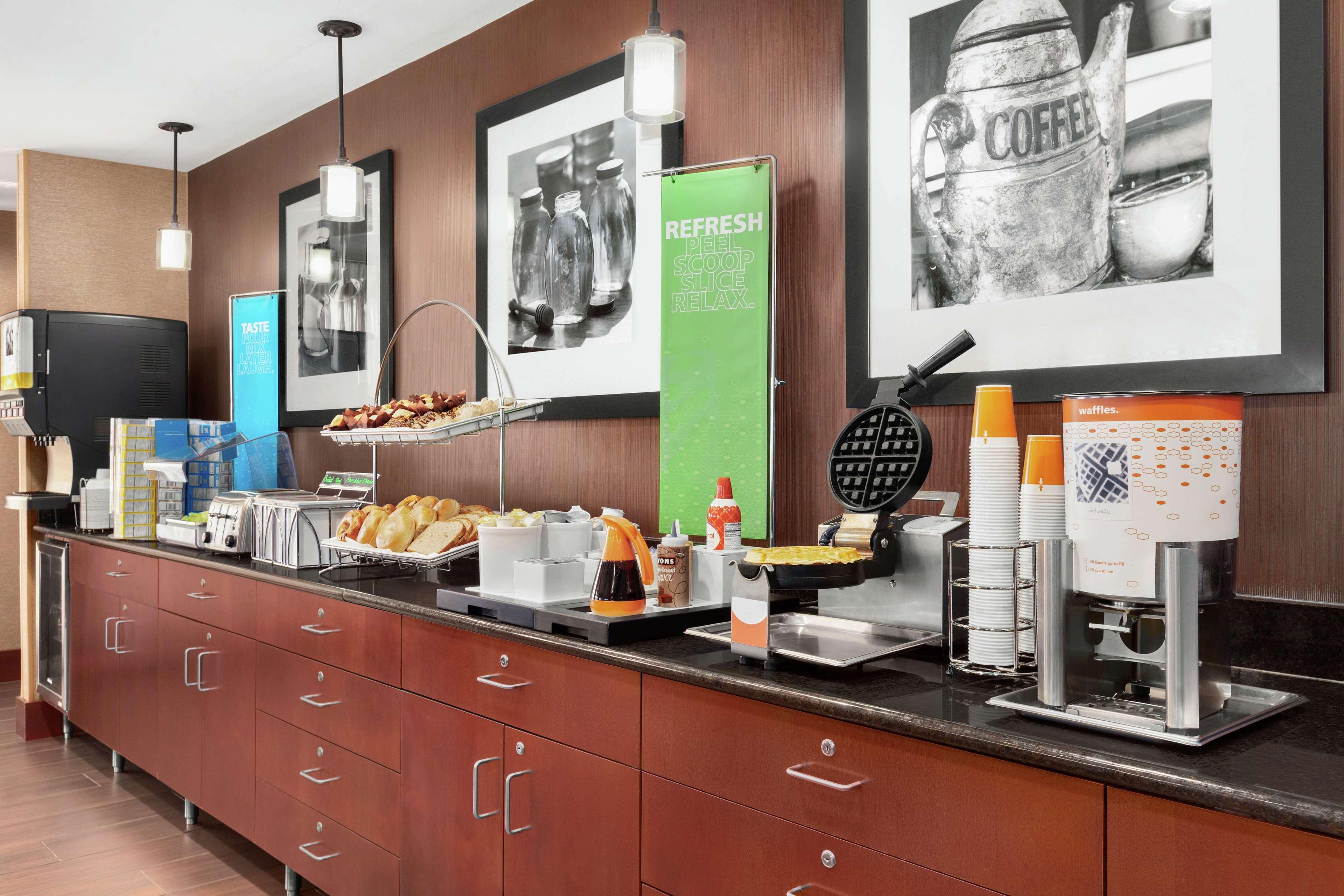 Hampton Inn Houston Stafford Exteriör bild