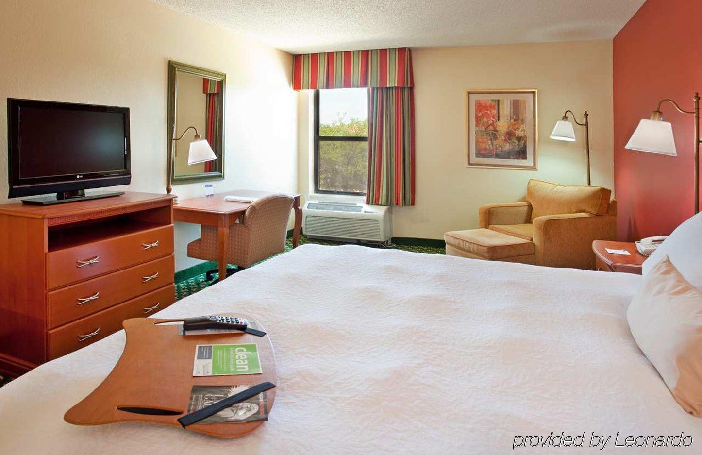 Hampton Inn Houston Stafford Exteriör bild
